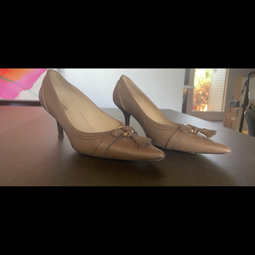 Michael Kors pumps